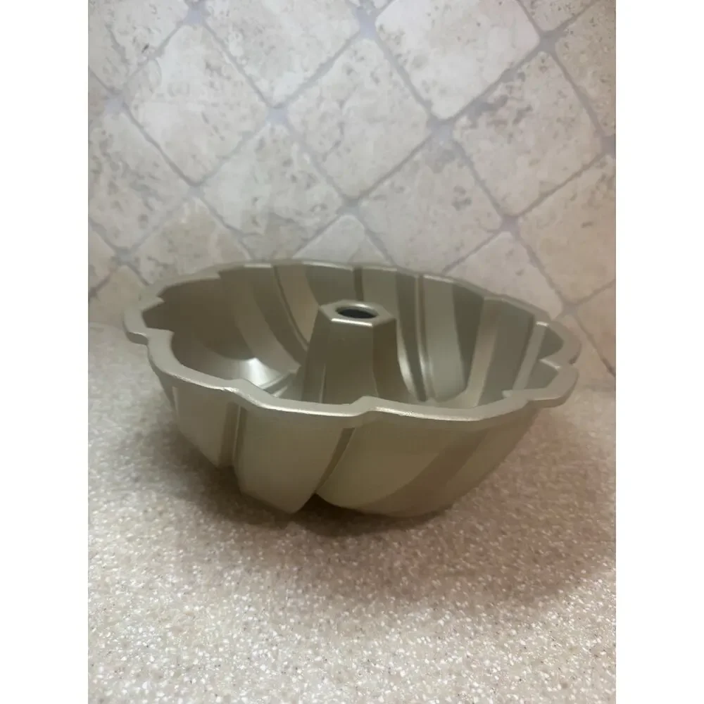 Nordic Ware 75th Anniversary Braided Bundt Cake Pan Gold 12 Cup Made in USA